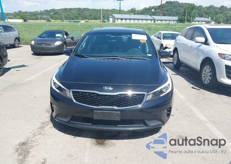 2017 Kia Forte Lx z USA, uszkodzony, nr VIN 3KPFK4A74HE159940